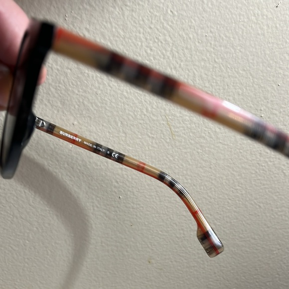 Burberry Suglasses - Picture 11 of 11